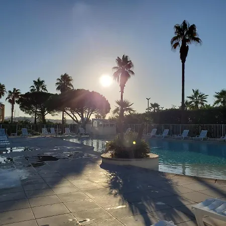 Cap Hermes Vue Port 30m2 Climatise Piscine *