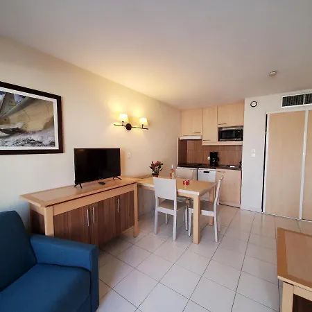Apartment Cap Hermes Vue Port 30m2 Climatise Piscine
